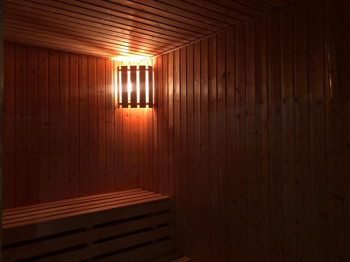 Meduza Wellness Spa S Ubytovanim 흘로호베츠 외부 사진