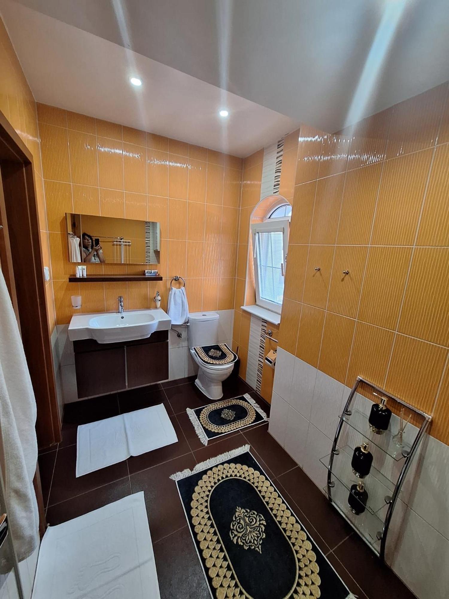 Meduza Wellness Spa S Ubytovanim 흘로호베츠 외부 사진